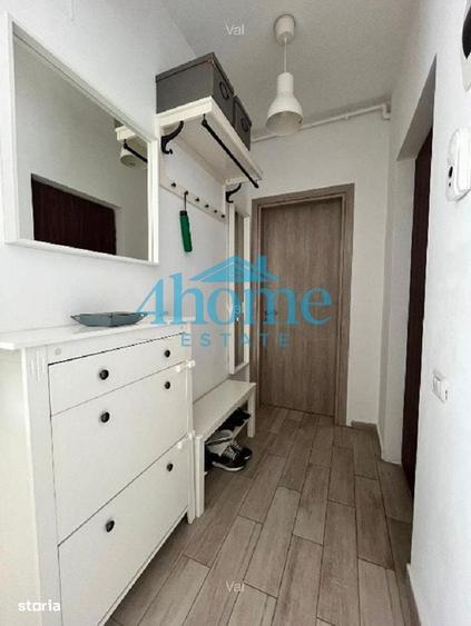 Apartament cu 3 camere semidecomandat în Mihai Bravu