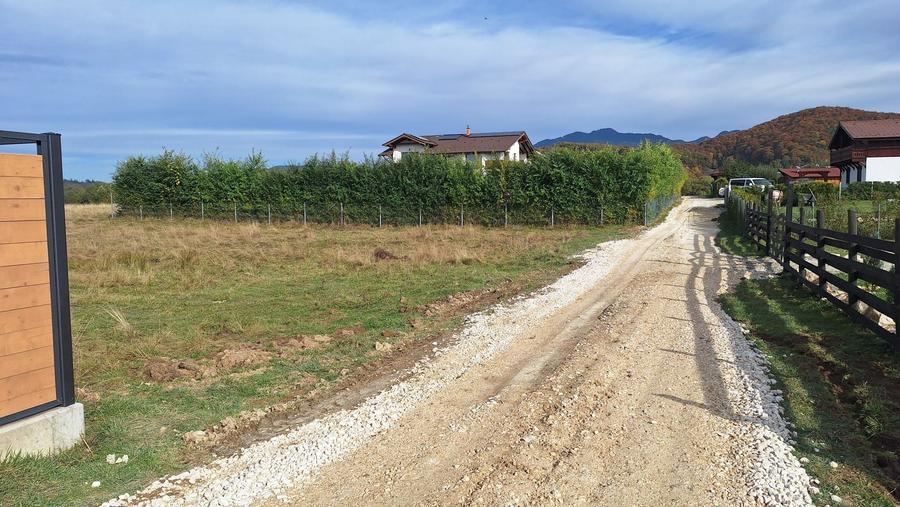 Teren Construcții intravilan de 1000 mp, în Glăjărie