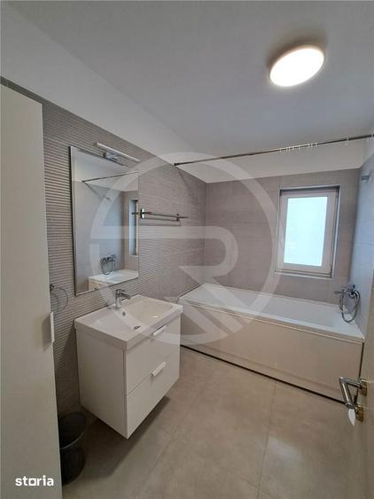 Casă cu 4 camere cu Teren 220 Mp în Iris