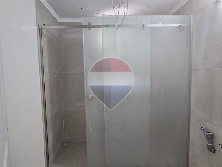 Apartament cu 2 camere semidecomandat în Crângași