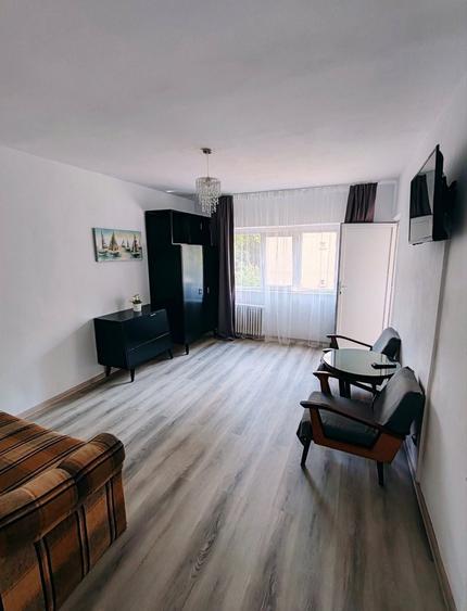 Proprietar Inchiriez apartament 1 camera (34 mp utili), Etaj 1, prima inchiriere! - 1
