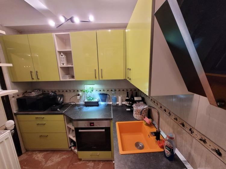3 Cam Bd Corneliu Coposu la OMV - 12