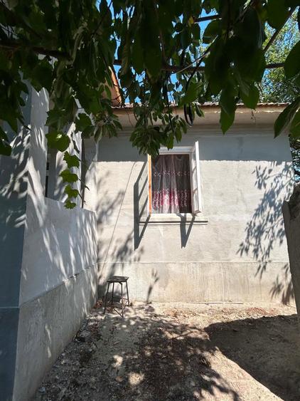 Casă cu 4 camere în Obârșia de Câmp