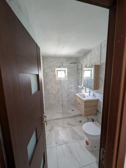 Apartament cu 2 camere semidecomandat în Soarelui
