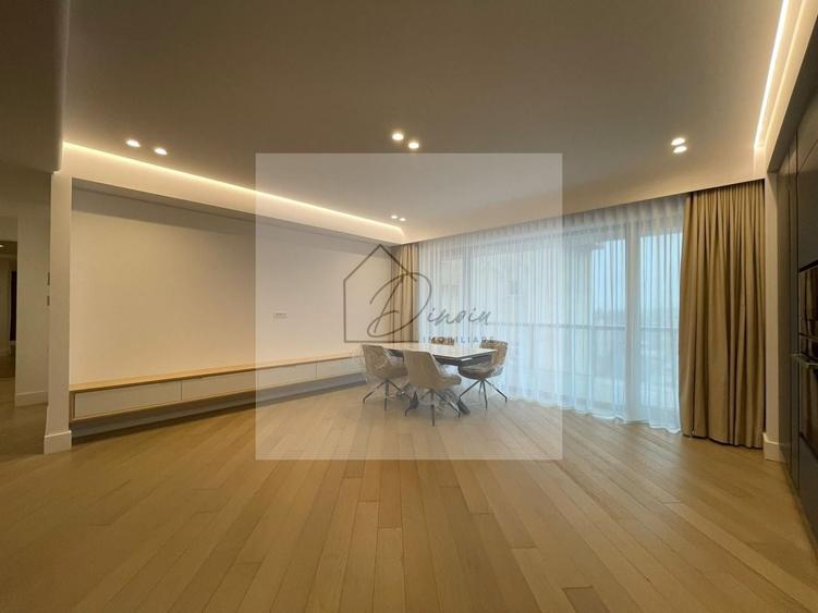 Apartament cu 3 camere semidecomandat, mobilat în Central