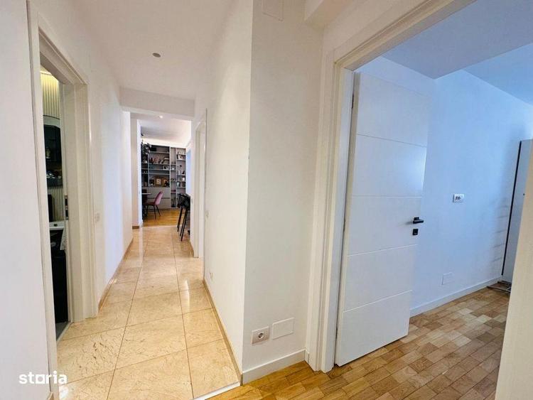 Apartament cu 3 camere semidecomandat, mobilat în Străulești