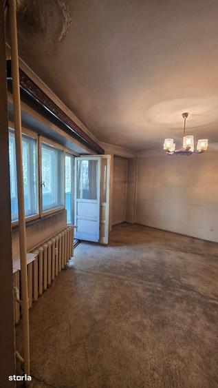 Apartament cu 2 camere decomandat în Gara de Nord
