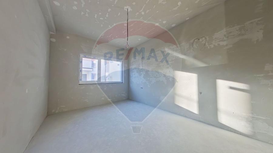 Duplex cu 5 camere cu Teren 249 Mp în Chinteni