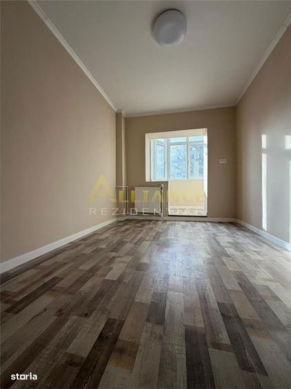 Apartament cu 3 camere decomandat în Apărătorii Patriei