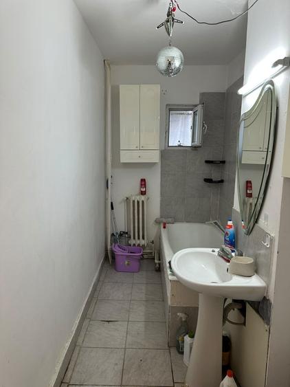 Apartament cu 2 camere decomandat în Galata