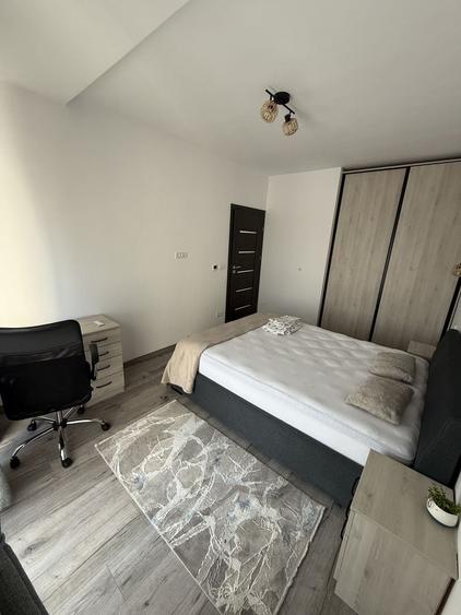 Apartament cu 2 camere decomandat în Exterior Vest