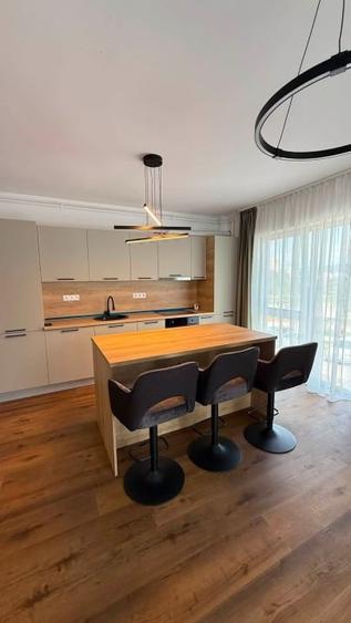 Apartament cu 3 camere semidecomandat în Mănăștur