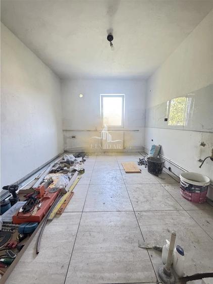 Apartament cu 3 camere decomandat în Bucovina