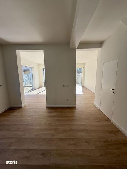 Casă cu 4 camere cu Teren 136 Mp în Lipovei