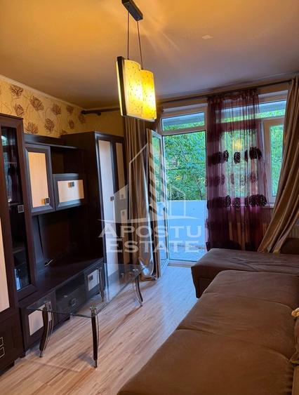Apartament cu 2 camere decomandat în Elisabetin