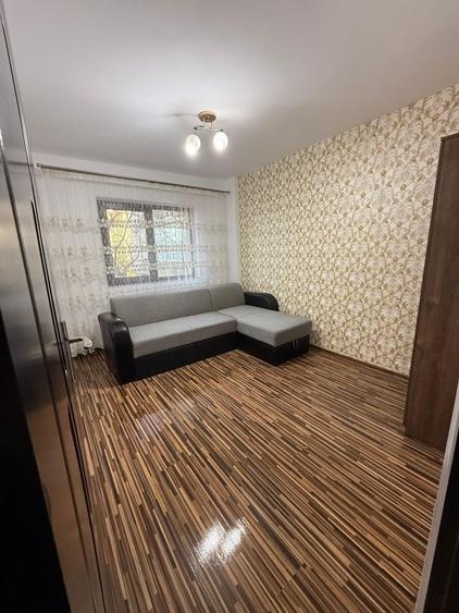 Vand apartament Scornicesti - 6