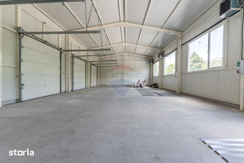 Spațiu comercial, de 220 mp, în Holboca