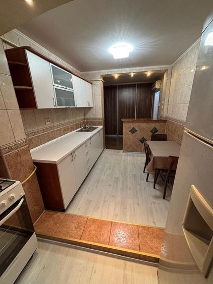 Apartament cu 2 camere în Micro 39