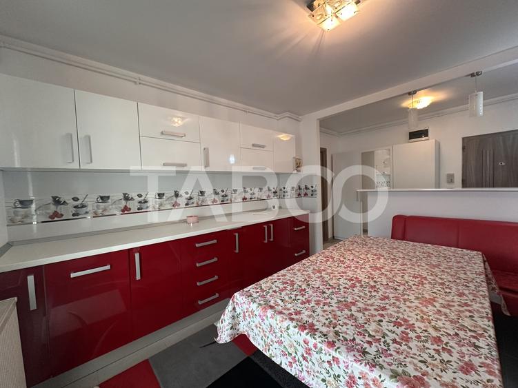 Apartament cu 2 camere decomandat, mobilat în Central