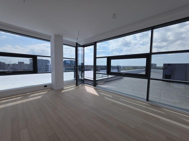 Penthouse cu 3 camere în Nord-Vest