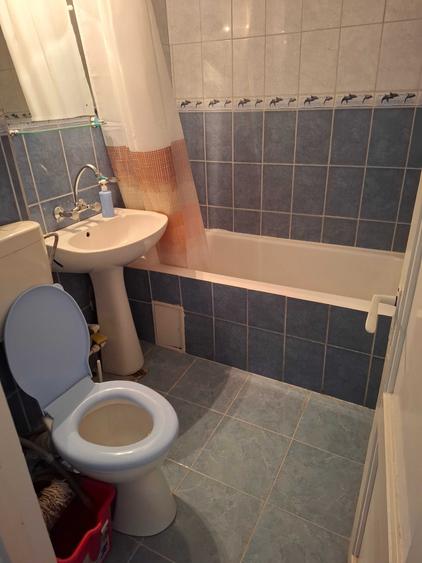Apartament cu 2 camere semidecomandat în 1 Mai
