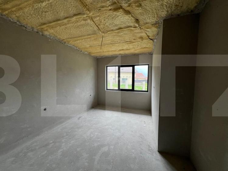 Casă individuală cu 5 camere cu Teren 1112 Mp în Apahida
