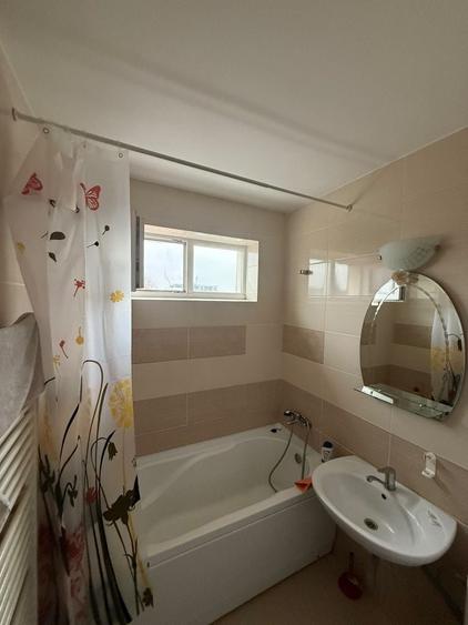 Apartament cu 2 camere decomandat în Exterior Vest
