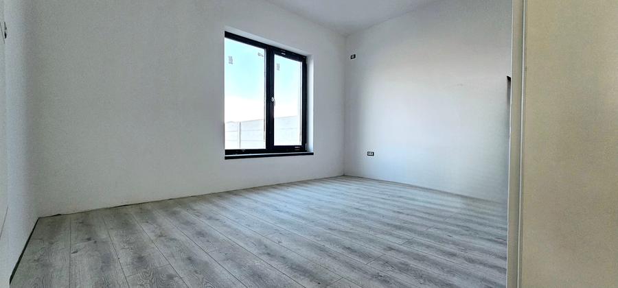 Casă cu 3 camere cu Teren 340 Mp în Berceni