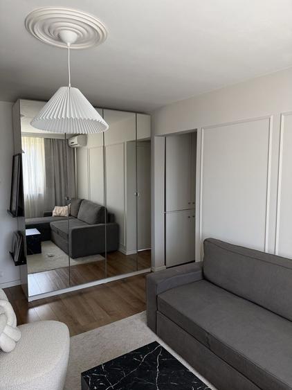 Apartament cu 2 camere semidecomandat în Victoriei