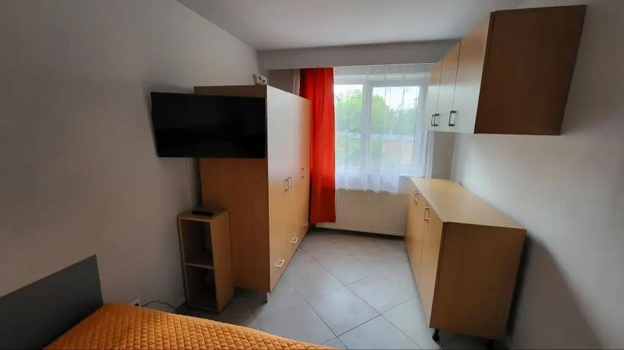 Garsonieră decomandată în Central