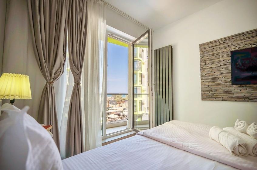Apartament cu 2 camere decomandat în Mamaia-Sat