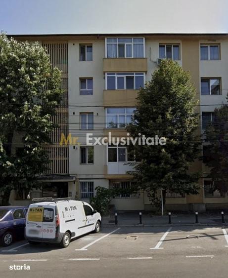 Apartament cu 2 camere semidecomandat în Frații Golești