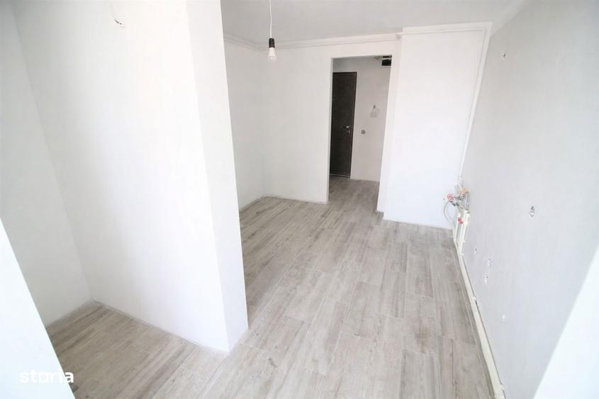 Apartament cu 2 camere decomandat în Micro 20