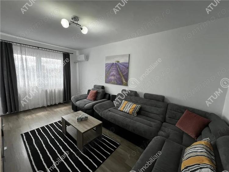 Apartament cu 3 camere decomandat în Vasile Aaron