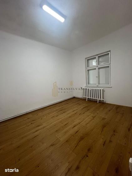 Casă cu 4 camere cu Teren 1300 Mp în Central