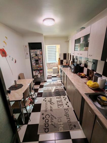 Apartament 3 camere Piata centrala - 1