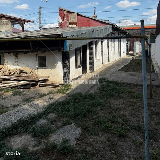 | TEREN-216 mp + Casa Batraneasca | Zona: Bariera Traian | - 1