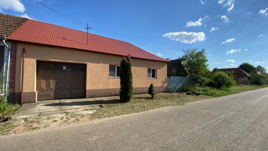 Casă de vânzare în comuna Sâmbăta, județul Bihor - 1