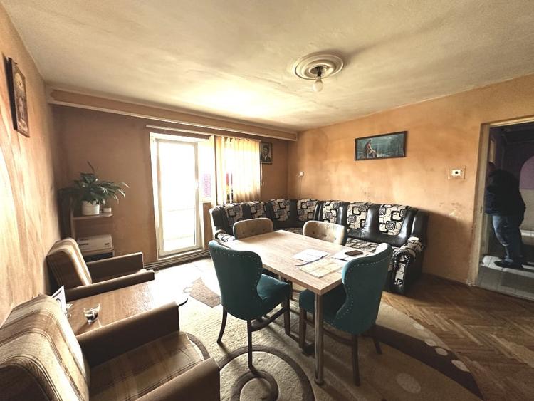 Apartament 3 Camere Vanzare CETATE Flanco Etaj 1, Nefinisat, Centrala Termopane - 4