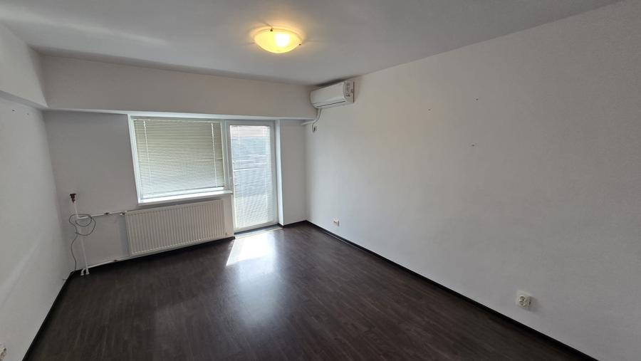 Apartament Duplex, 5 camere – Bd. Unirii 76, lângă Registrul Comerțului - 3