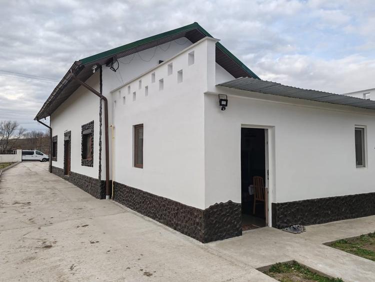 Casa parter+mansarda si teren in Lipovat, Vaslui - 3