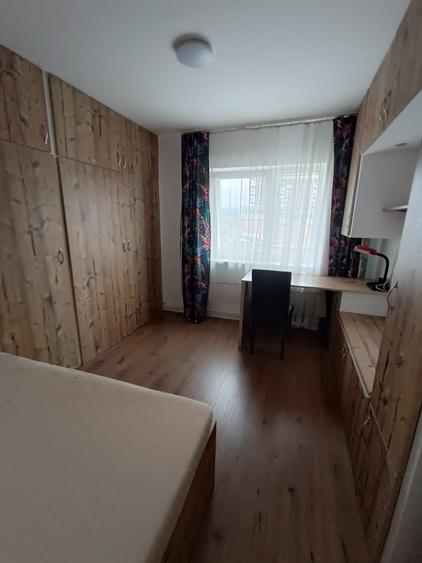 Apartament 4 camere, de vânzare, decomandat, Mănăștur, str. Brateș, etj 3/4 - 2