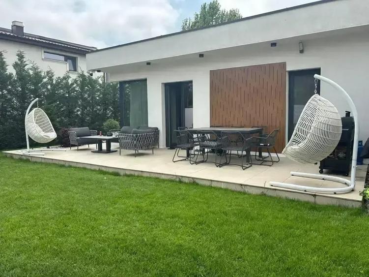 Casa 4 Camere | Adiacent Erou Iancu Nicolae | 2 Parcari | Finisaje Lux - 1