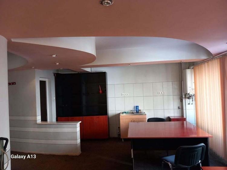 Ag BRASADAS inchiriaza apt ULTRACENTRAL 82mp la etajul 1. - 2