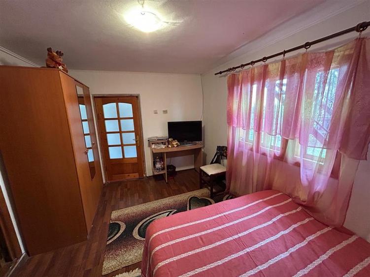 Casa de vanzare in Odobesti - 8
