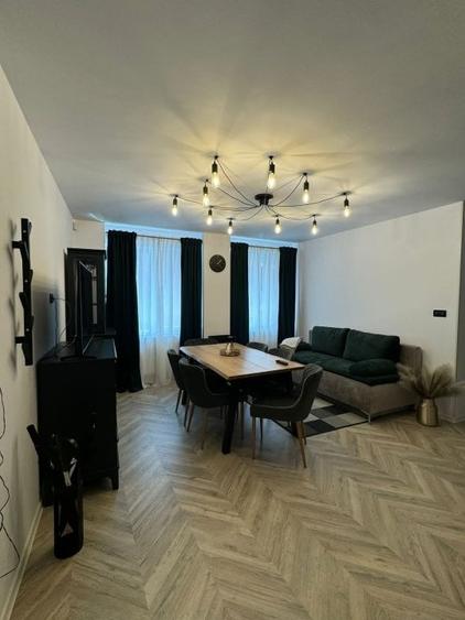 Unirii-Ultracentral-4 camere-Renovat integral-Afacere la Cheie - 2