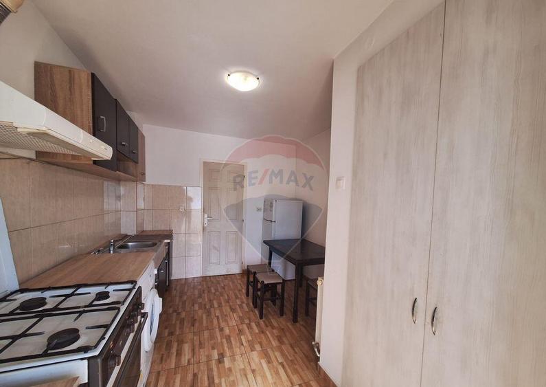 Apartament cu 3 camere de inchiriat Scoala de innot, zon... - 10