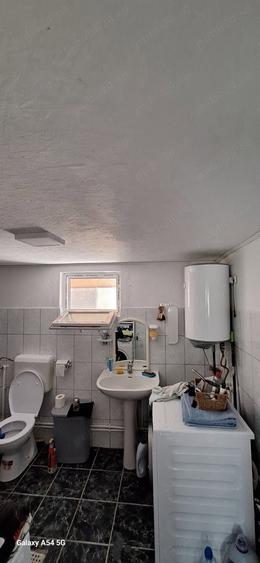 Vand casa la tara - 6