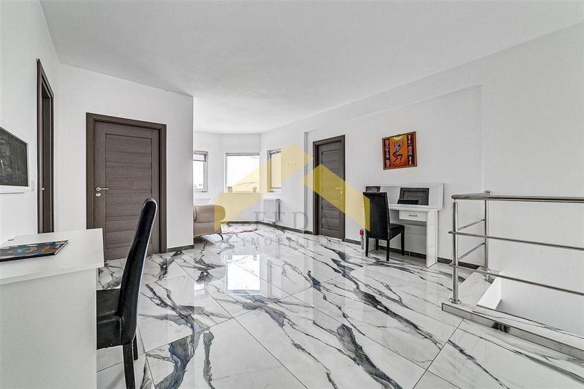 Casa de vanzare in zona centrala str. Mihai Eminescu - 3