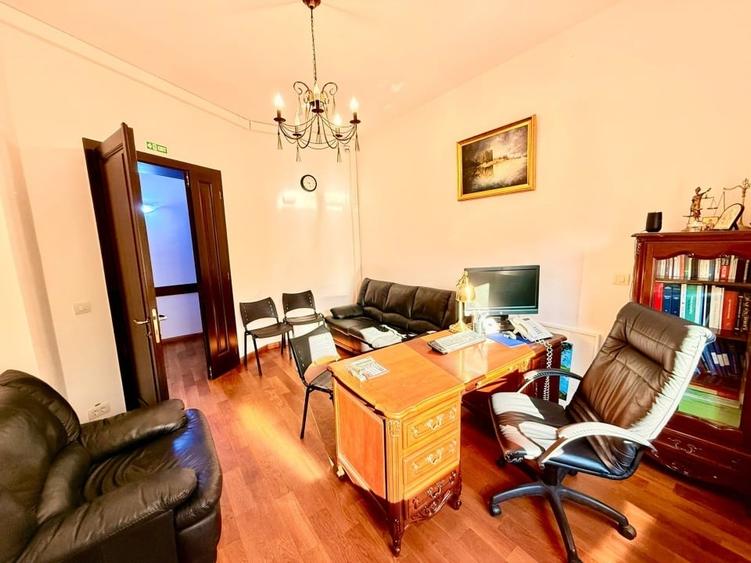 Vilă de vânzare - Direct de la Proprietar, destinație Rezidențială sau Comercial - 2